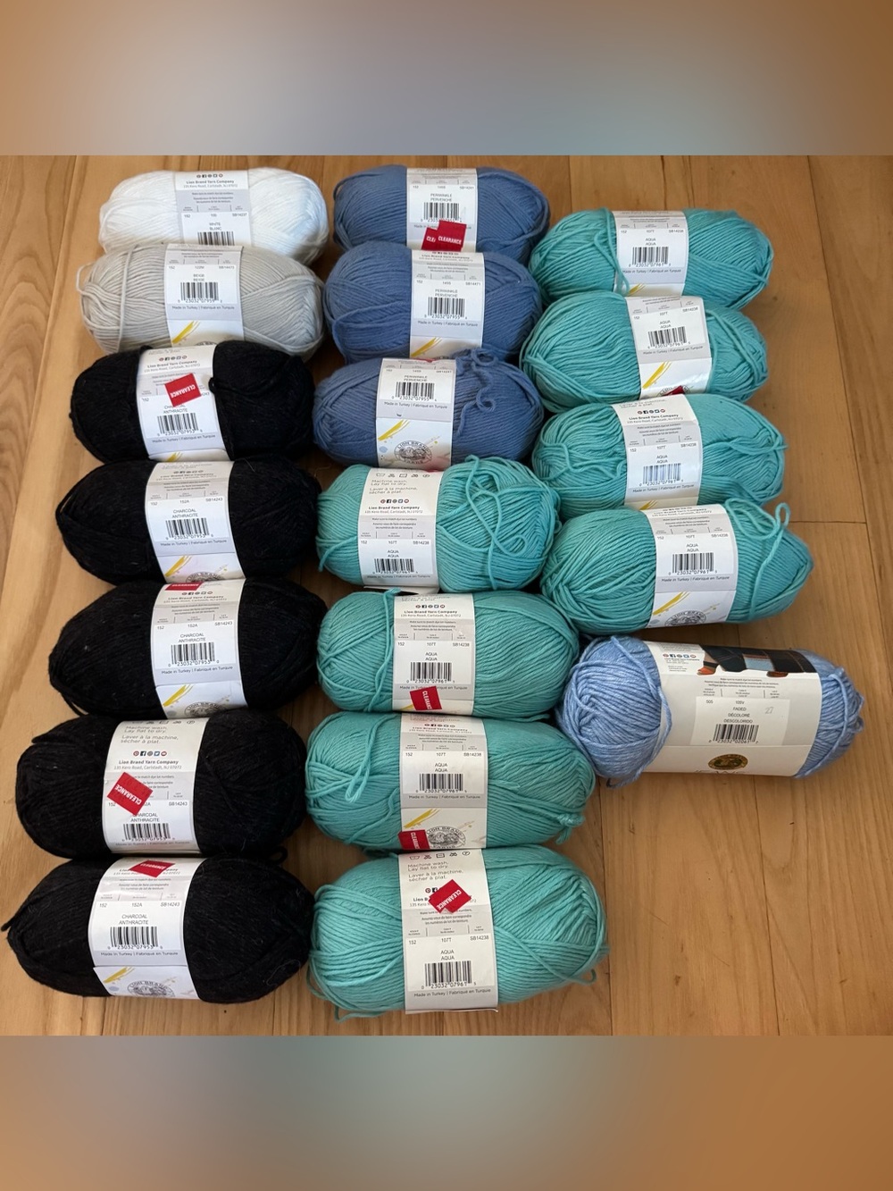 Lion Brand Feels Like Heaven Yarn Lot 19 Skeins Aqua Charcoal DK Discontinued - Picture 3 of 6